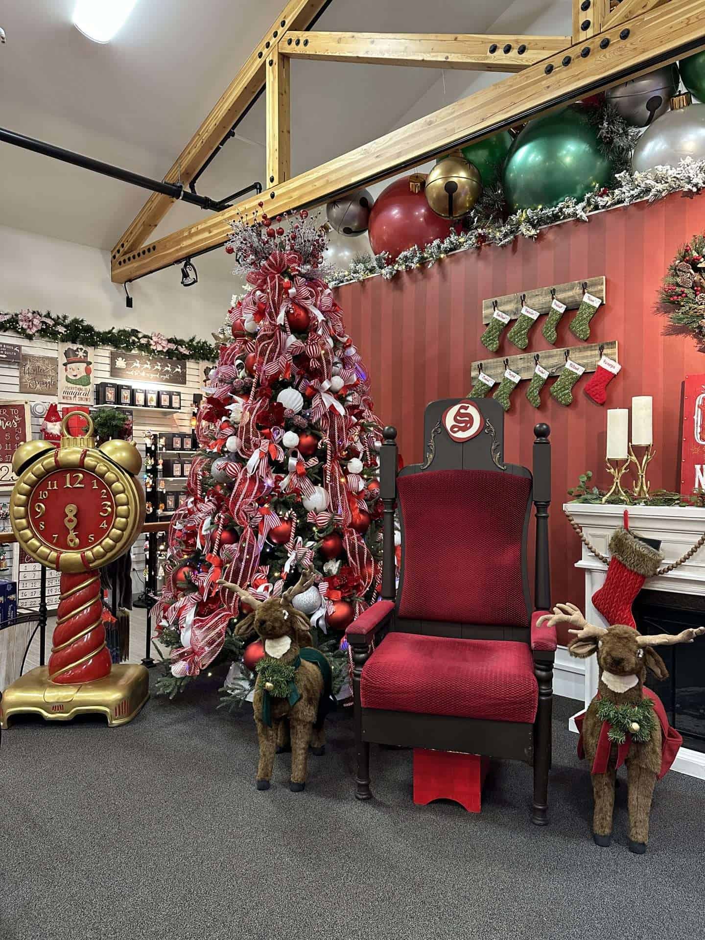 north pole alaska - santa claus chair