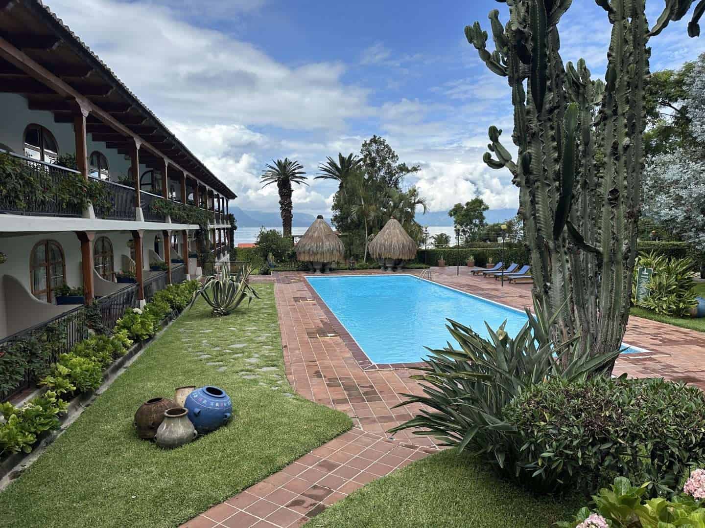hotel villa santa catarina grounds
