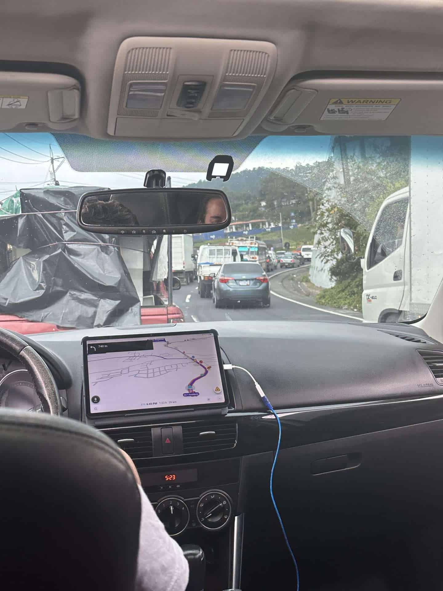 traffic back up on highway in guatemala