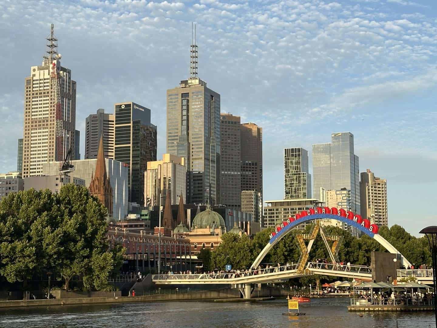 view melbourne cbd and yarra river