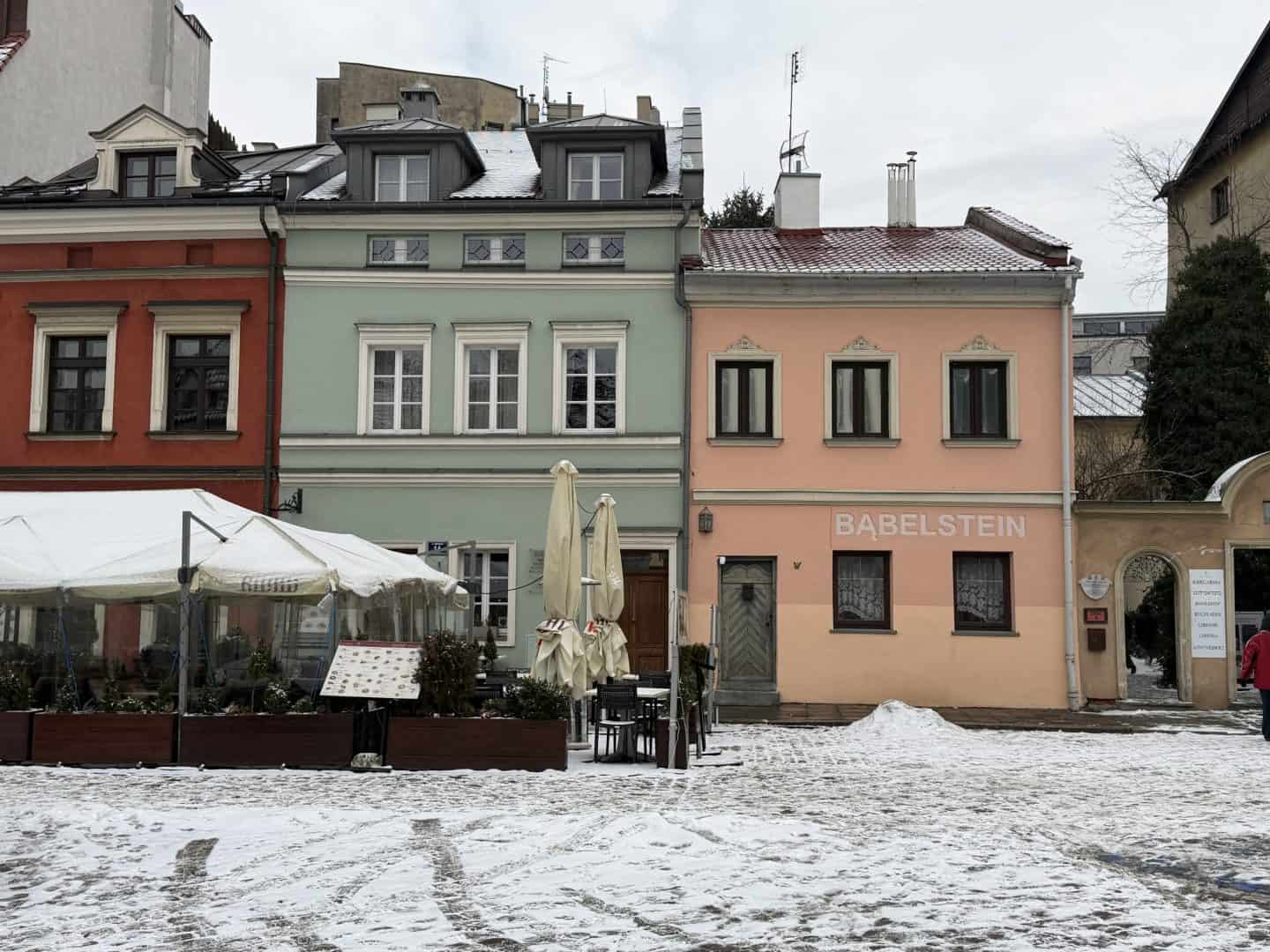 pastel buildings in krakow's jewish quarter
