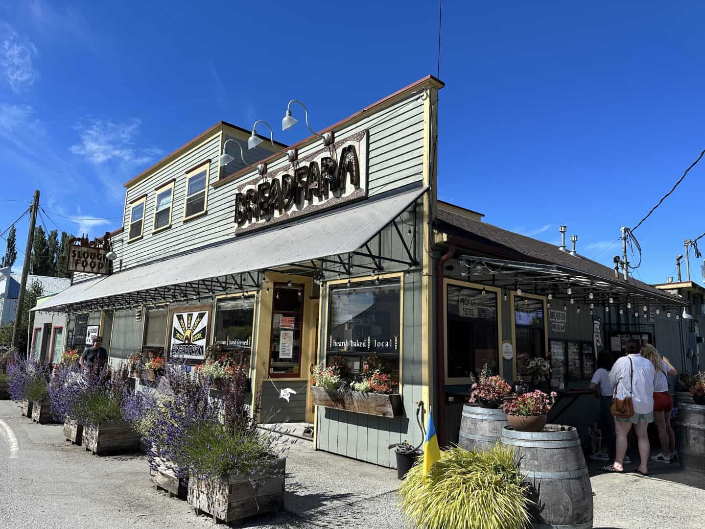 exterior of breadfarm bakery in edison washington