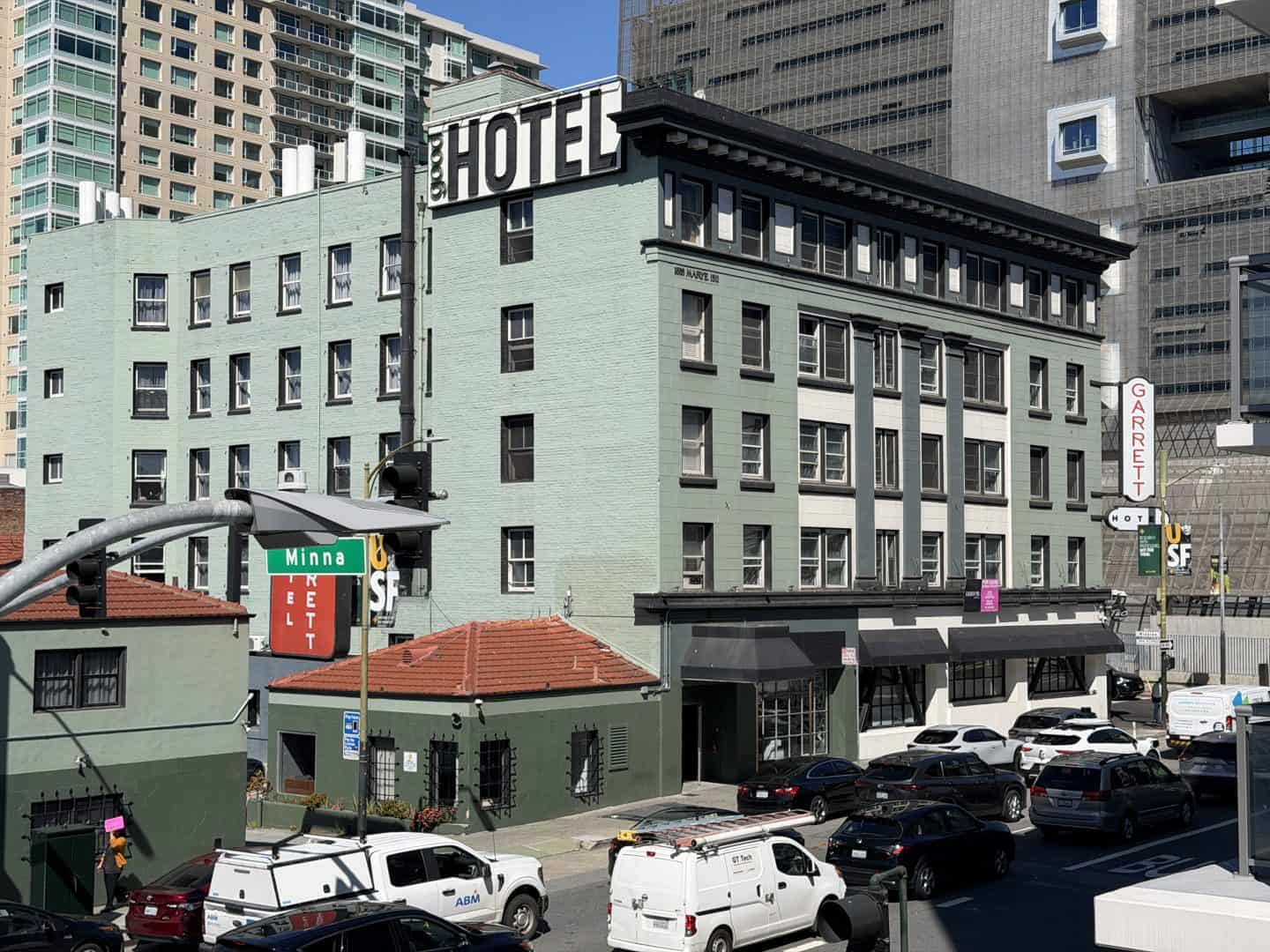 hotel_garrett_sf_exterior - Adventures with Carli exterior view of hotel garrett in san francisco