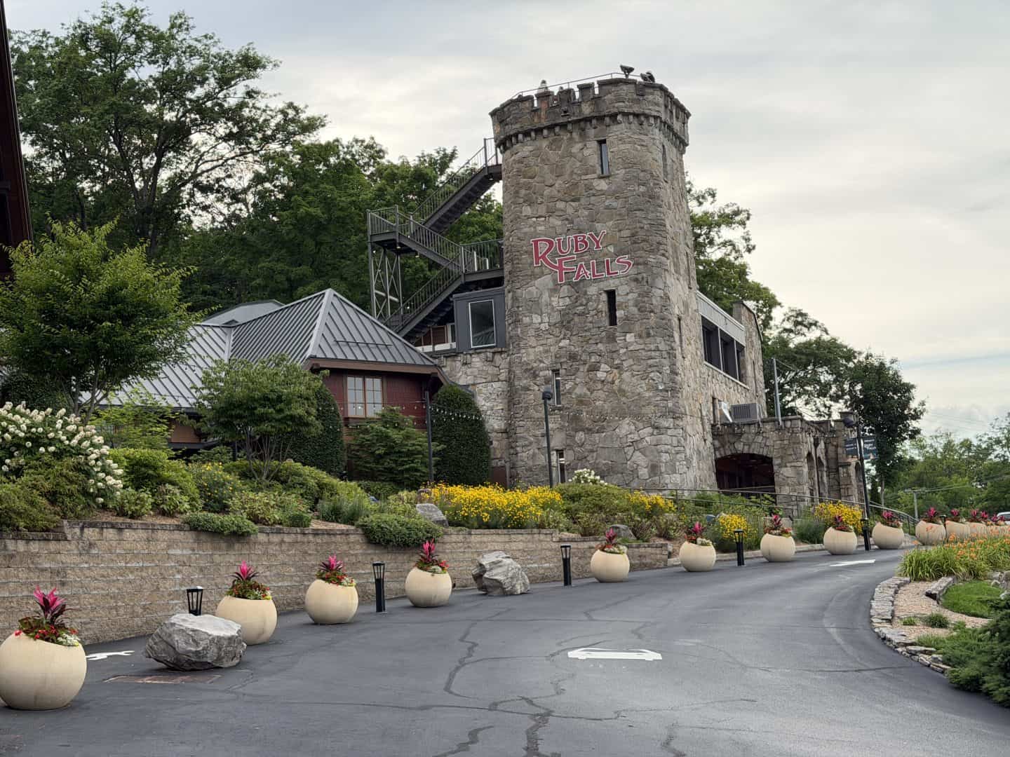 exterior view of Ruby Falls castle tower and main building