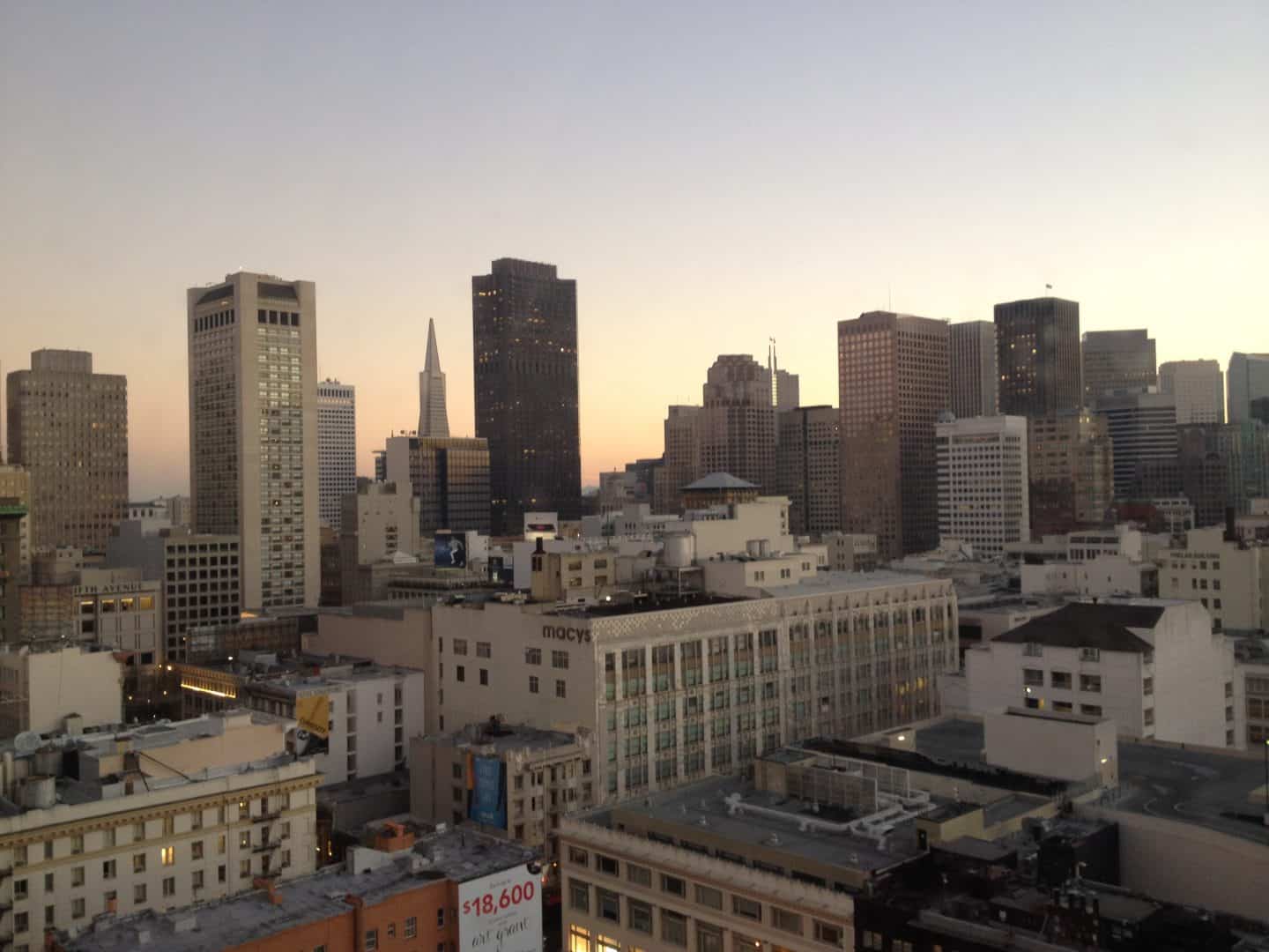 san francisco skyline at dusk